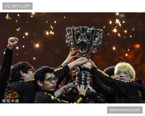 青年赛点评：FPX在技术表现上的亮眼发挥与战术创新分析